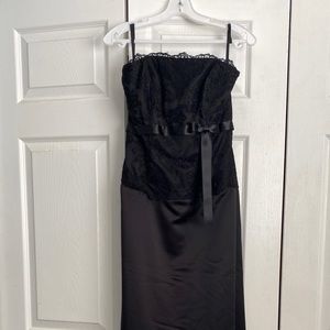 Bridesmaid / maid of honor dress size 6